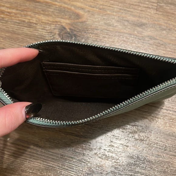 Green coach wristlet - Picture 5 of 5